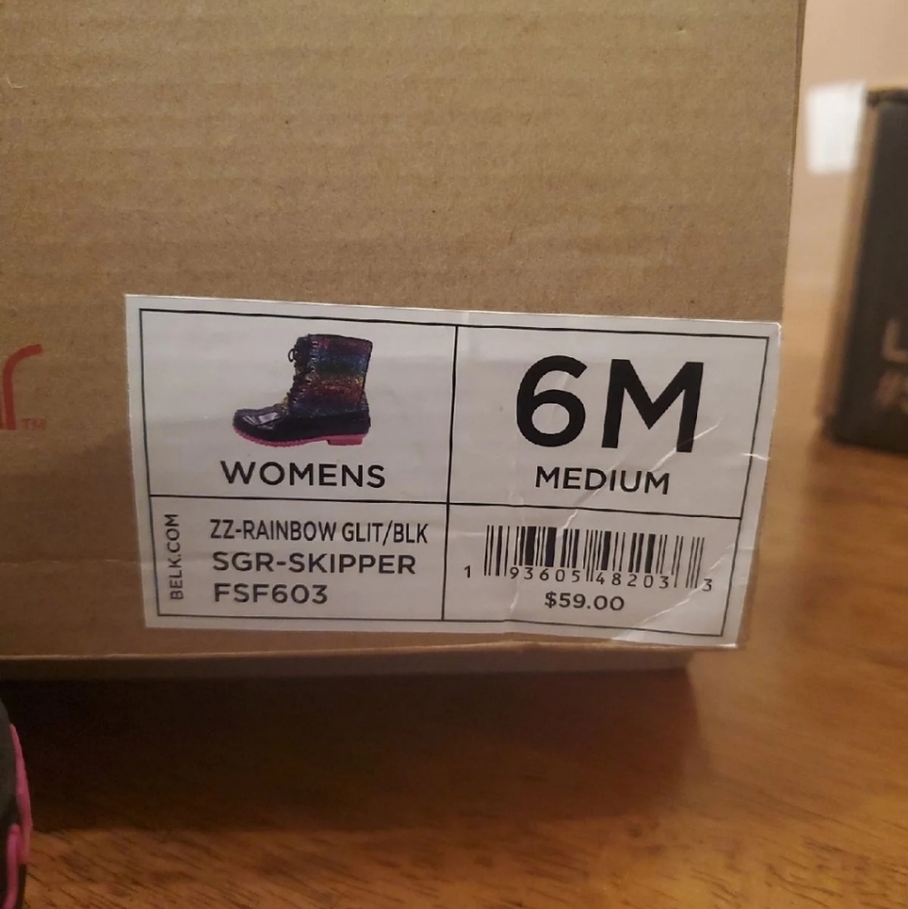 Duck Boots - Picture 2 of 4